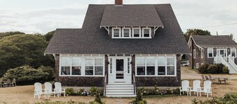 Classic Beautiful Maine Beach House with Spectacular Ocean Views