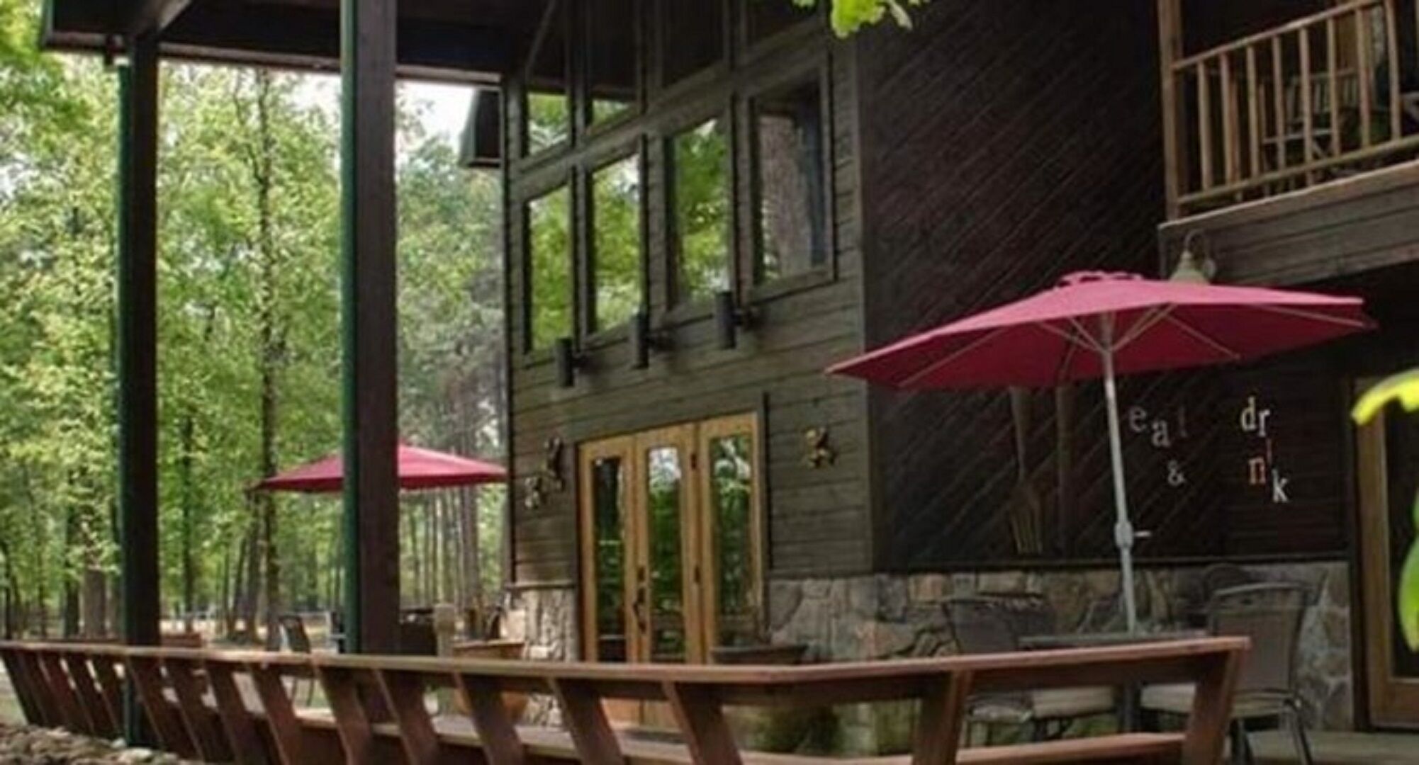 屋外ダイニングエリア