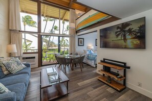 TV - Maui Beachfront Oceanview HK-B4 - Maui Vacation Charming Condo Ma’alaea Bay (Wailuku)