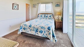 2 bedrooms, iron/ironing board, free WiFi, bed sheets - Oceanfront 270° View-North Beach Bird Sanctuary-Top Floor-Corner Unit (Tybee Island)