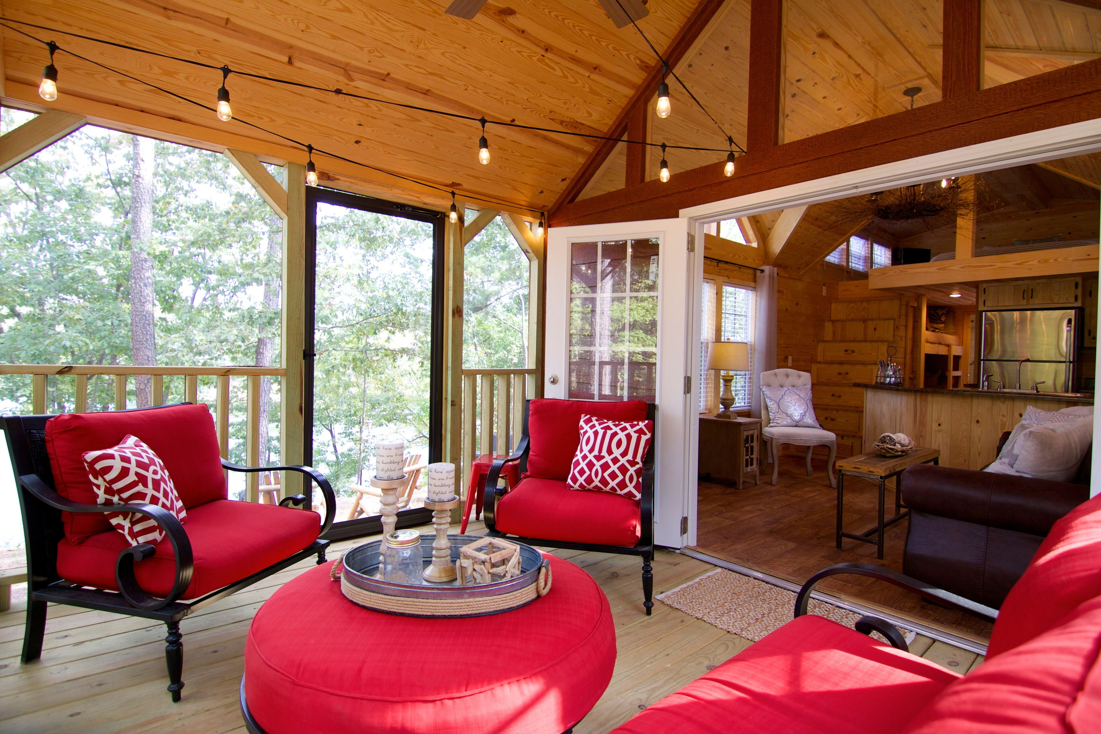 REEL SIMPLE MAIN CHANNEL deep water! Great Couple or family get away!