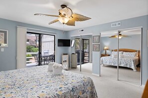 2 bedrooms, desk, iron/ironing board, free WiFi