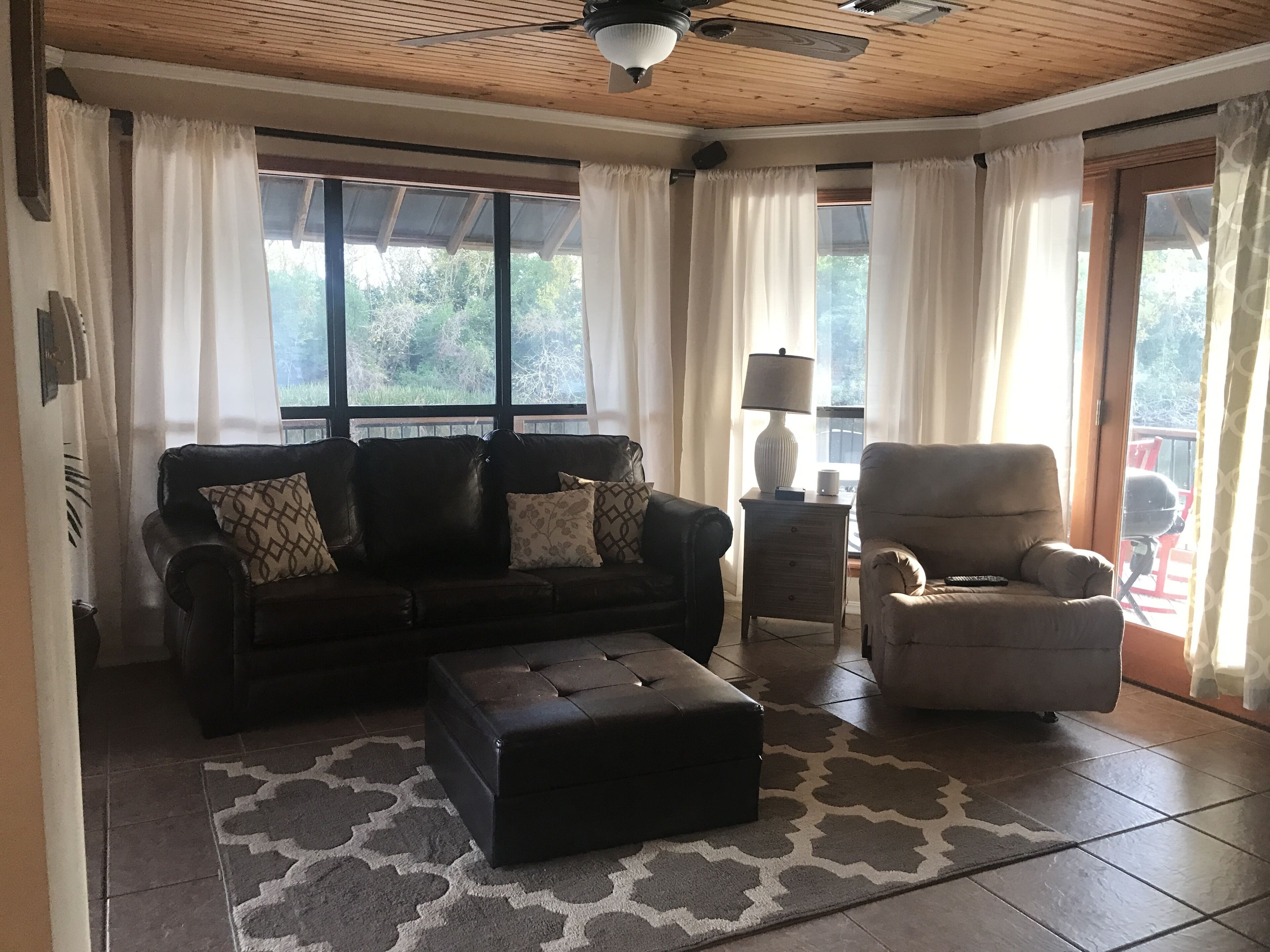 Peaceful. Relaxing. Fun. Bring boat. Fish, shop, explore!