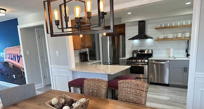 Amazing beach house 1.5 blocks from the sand!