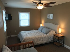 4 dormitoris, planxa i posts de planxar, wifi i roba de llit 