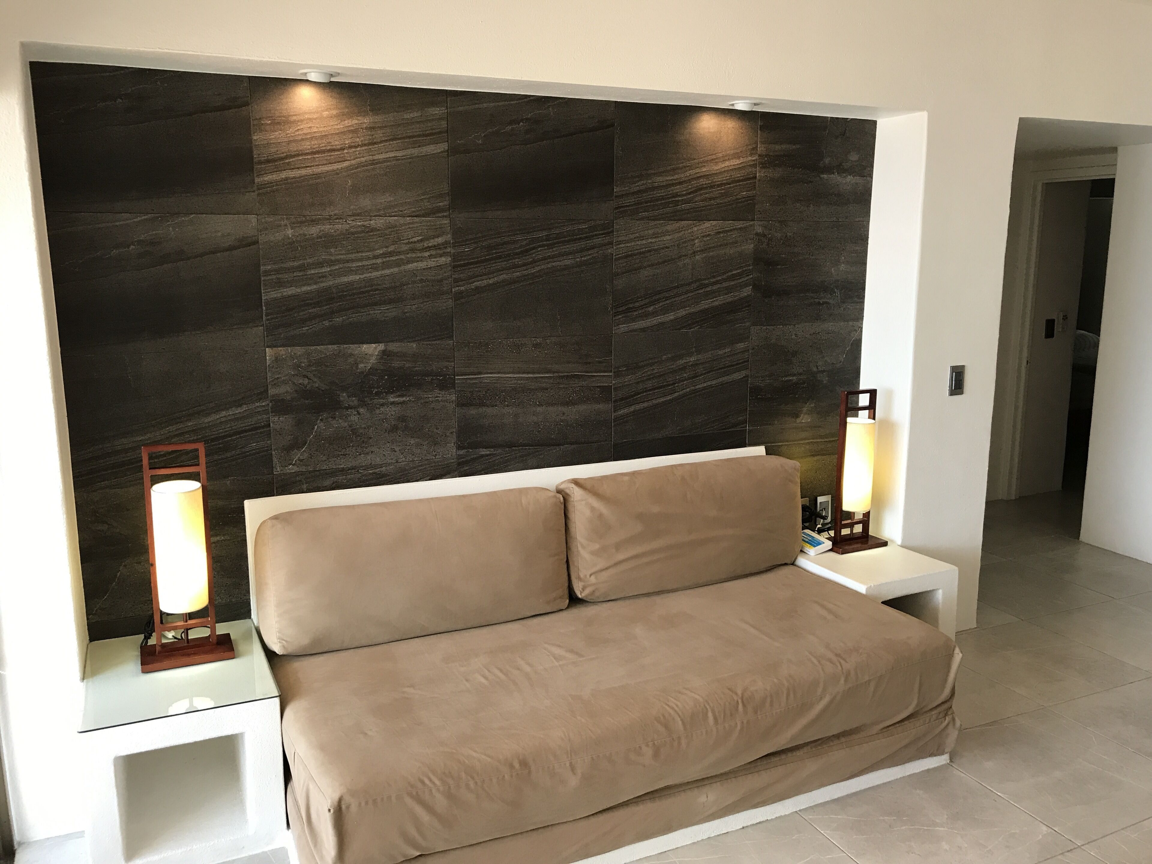 Ocean Front Tesoro Condo-Hotel 523 2 Br 2 Bthr