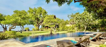 Ruhige Villa am Strand mit Pool, Boot und Personal