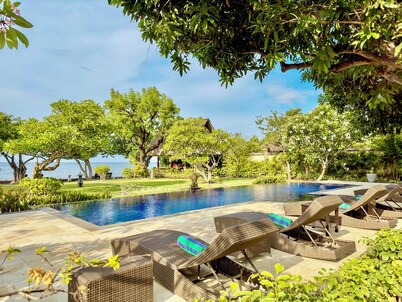 Beachfront Villa in Pemuteran — Quiet North Bali