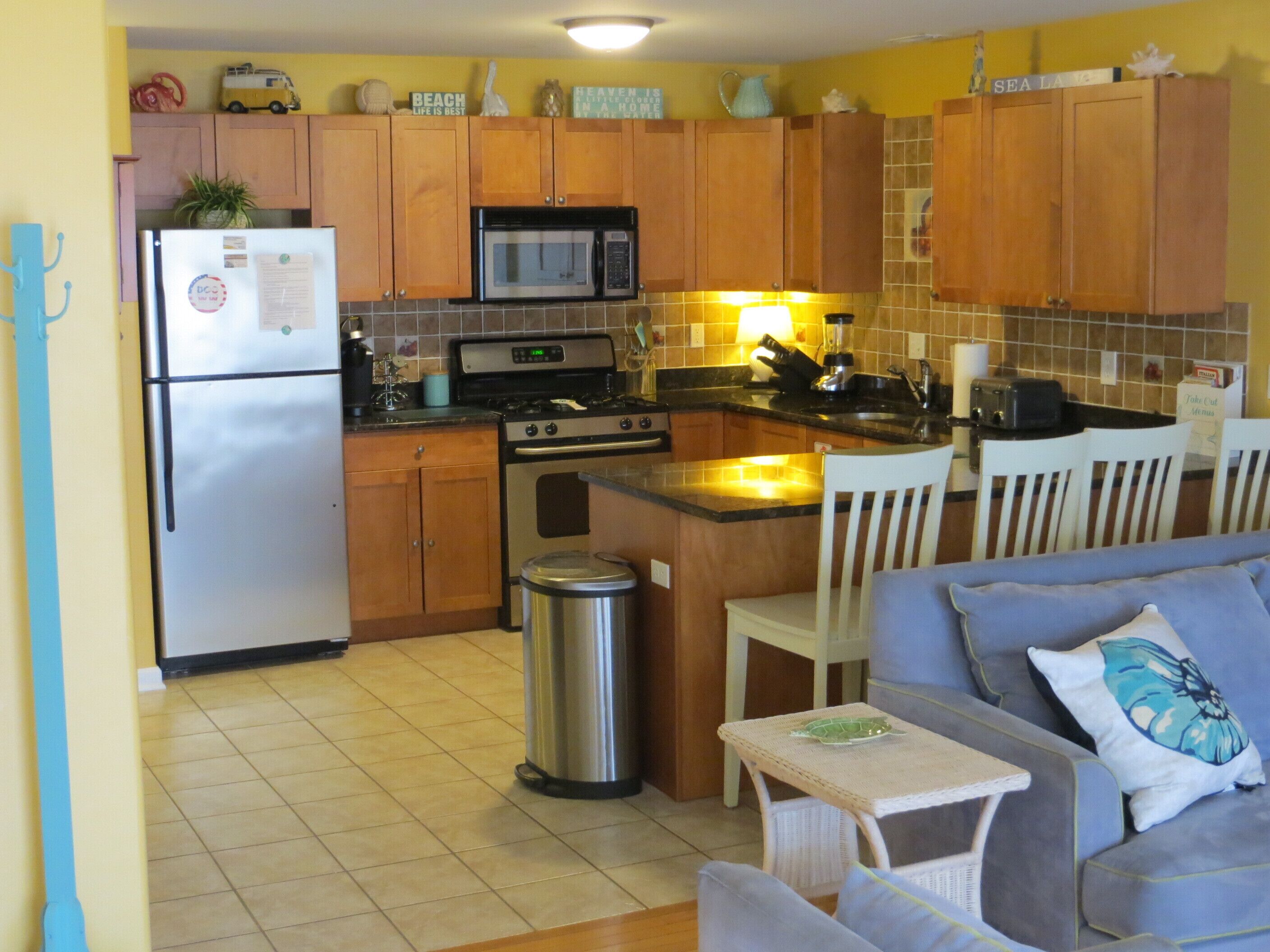 Excellent Location!  3BR/3BA - 1 block to Beach, Boards and Conv Ctr