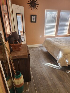 Iron/ironing board, free WiFi, bed sheets, wheelchair access