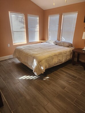 Iron/ironing board, free WiFi, bed sheets, wheelchair access