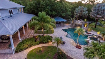 Piscine extérieure, piscine chauffée