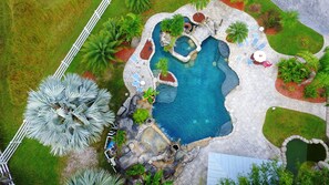 Piscine extérieure, piscine chauffée