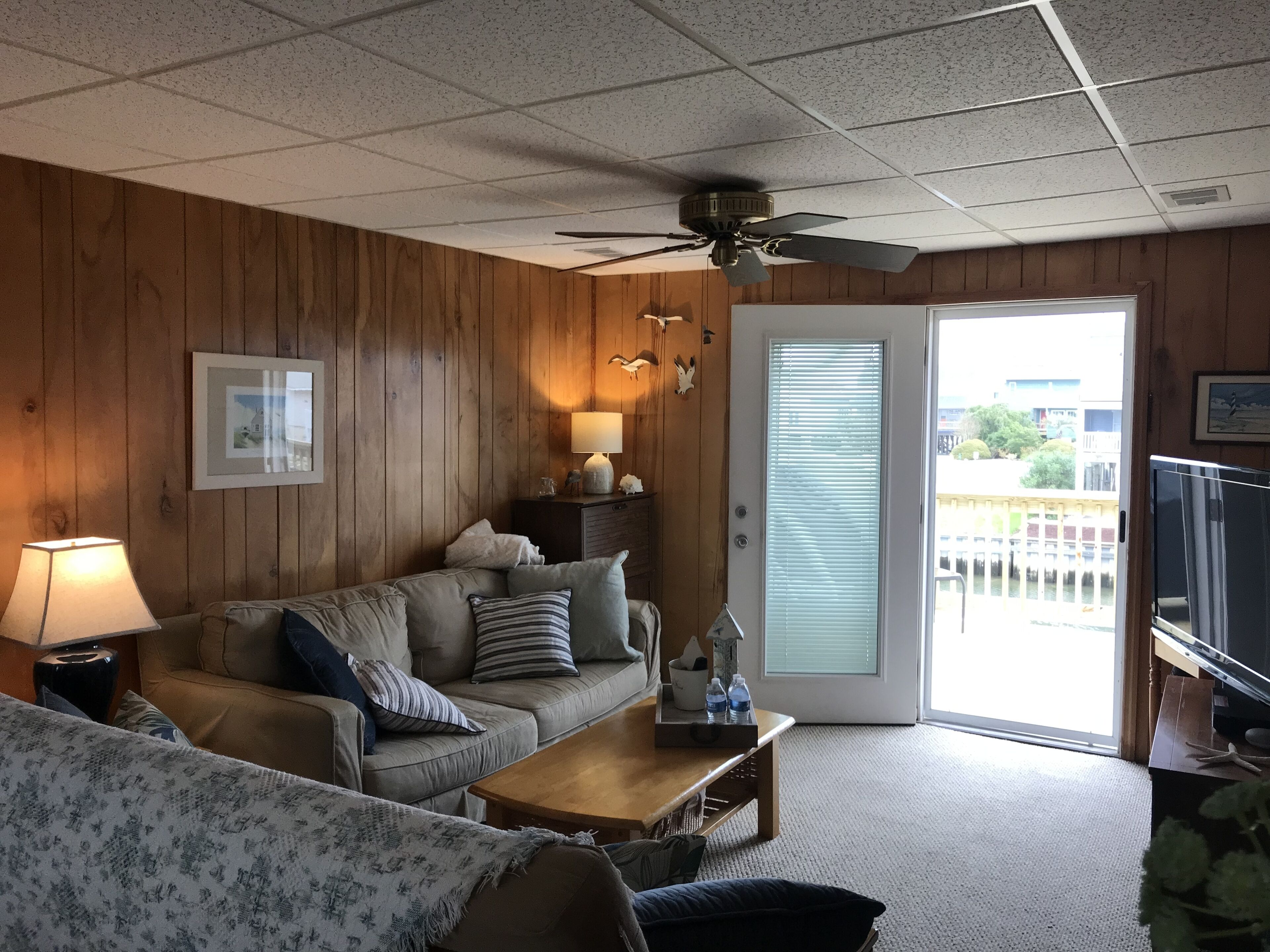 Family Beach House - Pups Welcome!