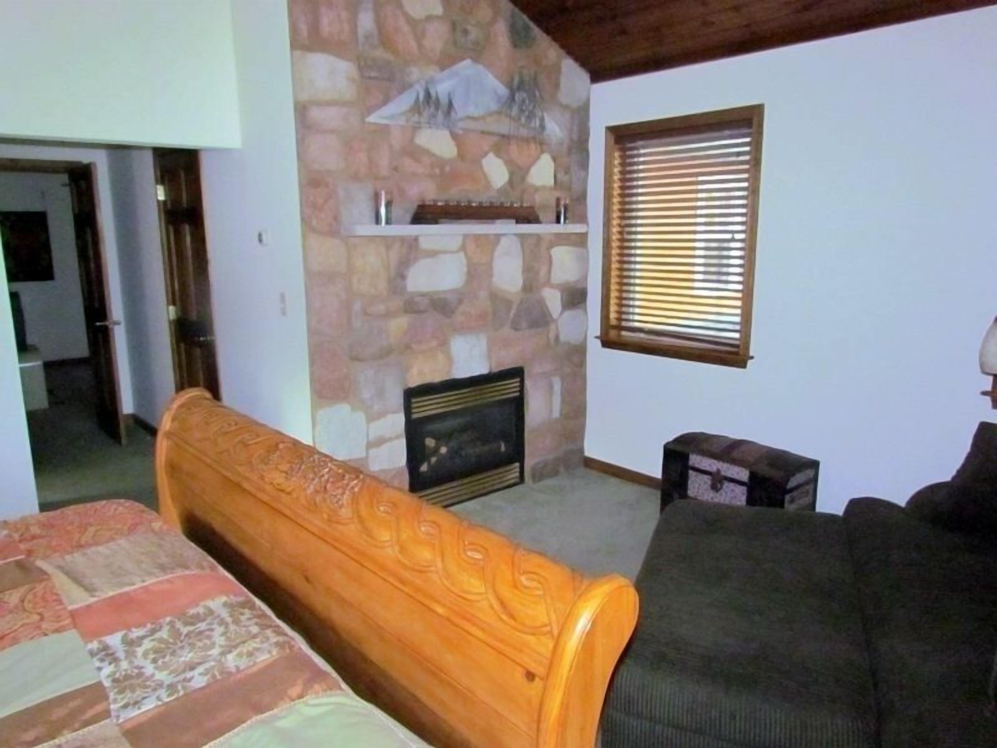 Great Property with Lakeview/Lake Access -  Steam Room, Sauna