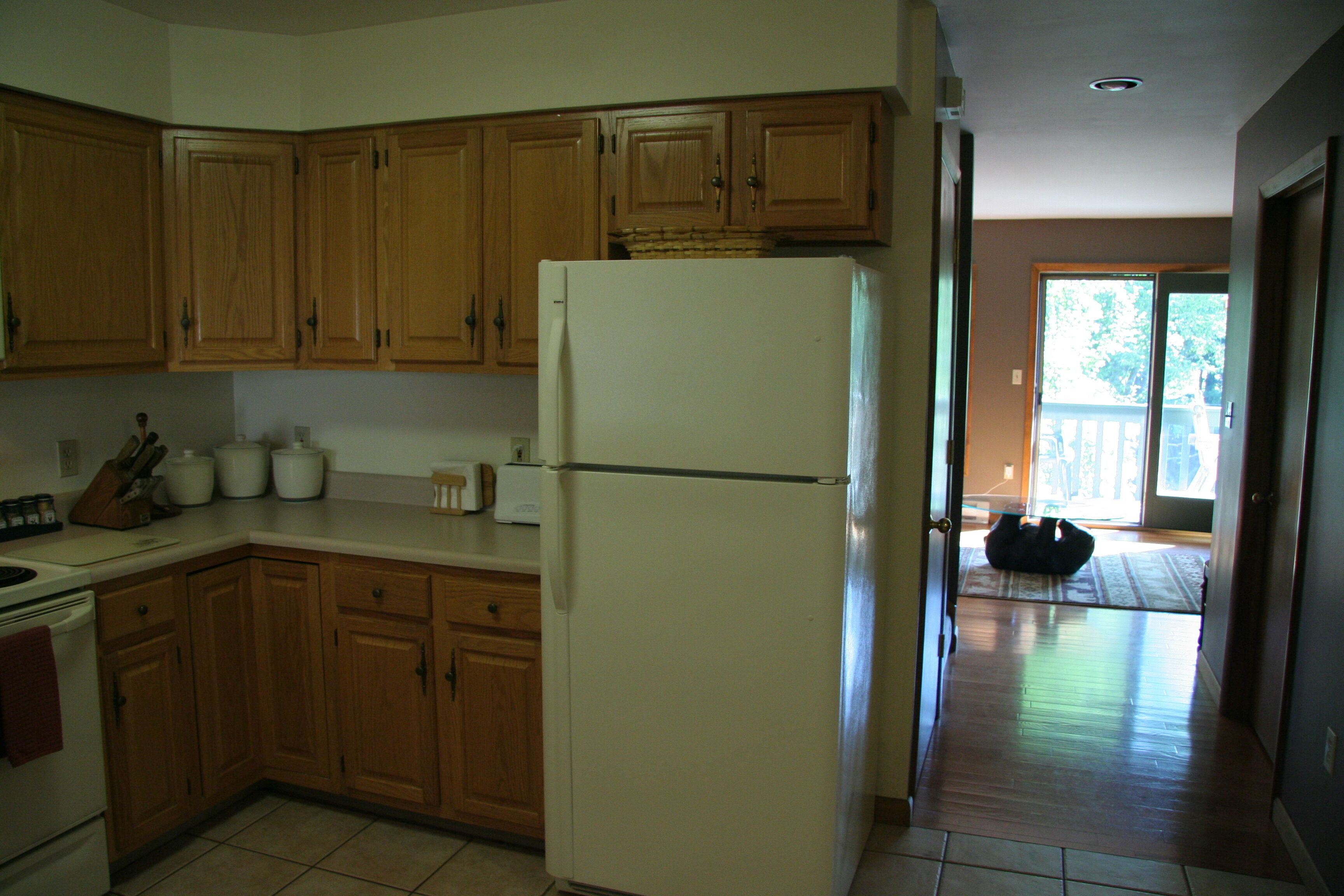 walk to town,  deck, family friendly !