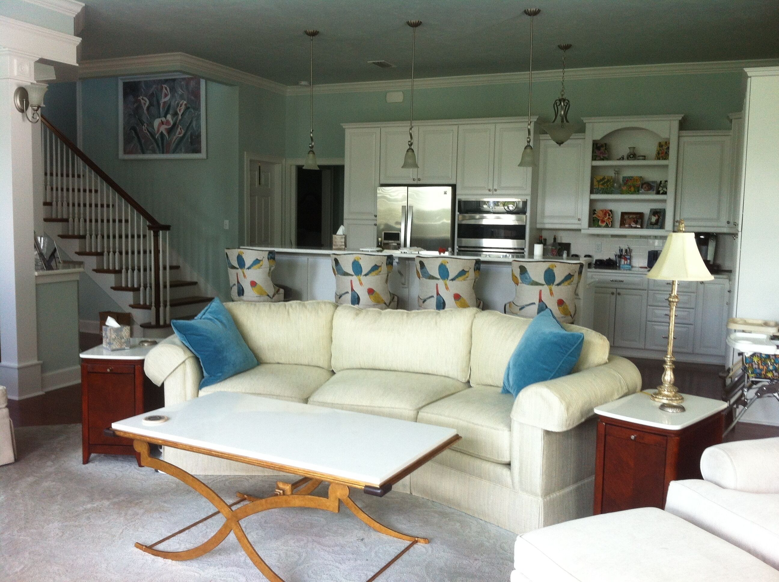 Beautiful 4br/4.5ba House 5 minutes from the stadium / a mile from the Oaks Mall