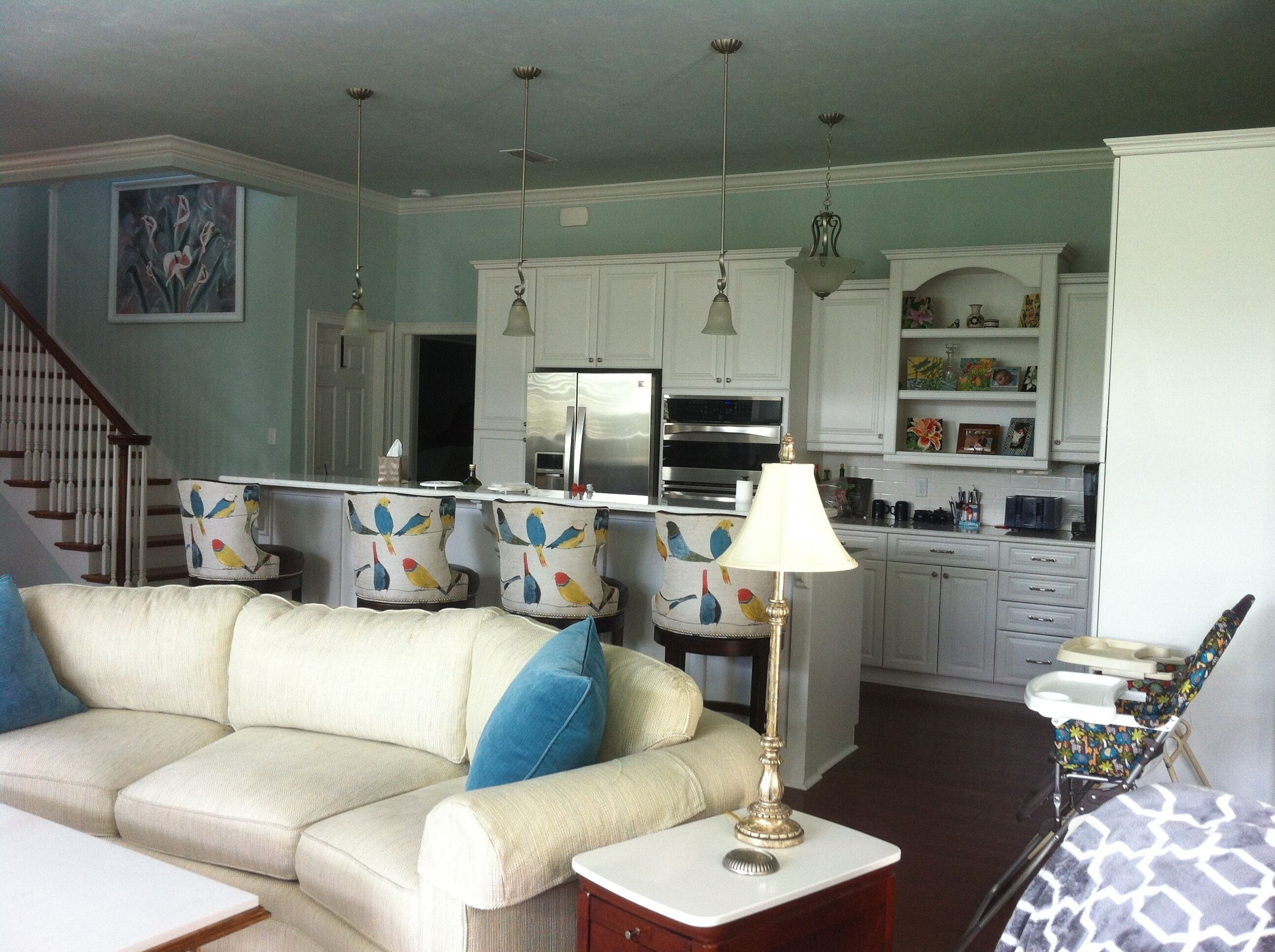 Beautiful 4br/4.5ba House 5 minutes from the stadium / a mile from the Oaks Mall