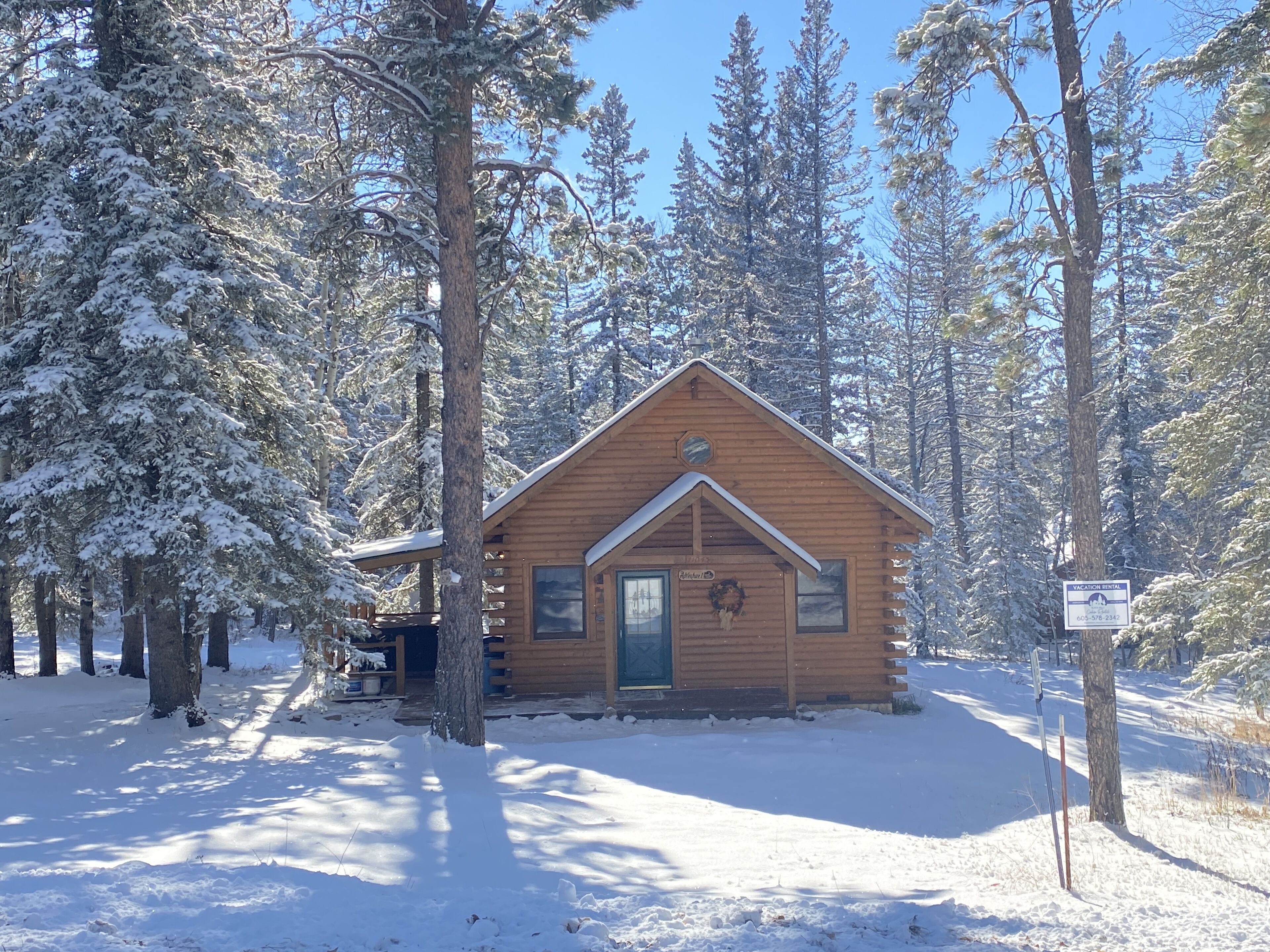 Adventure 1-Hot tub, close to the slopes! 