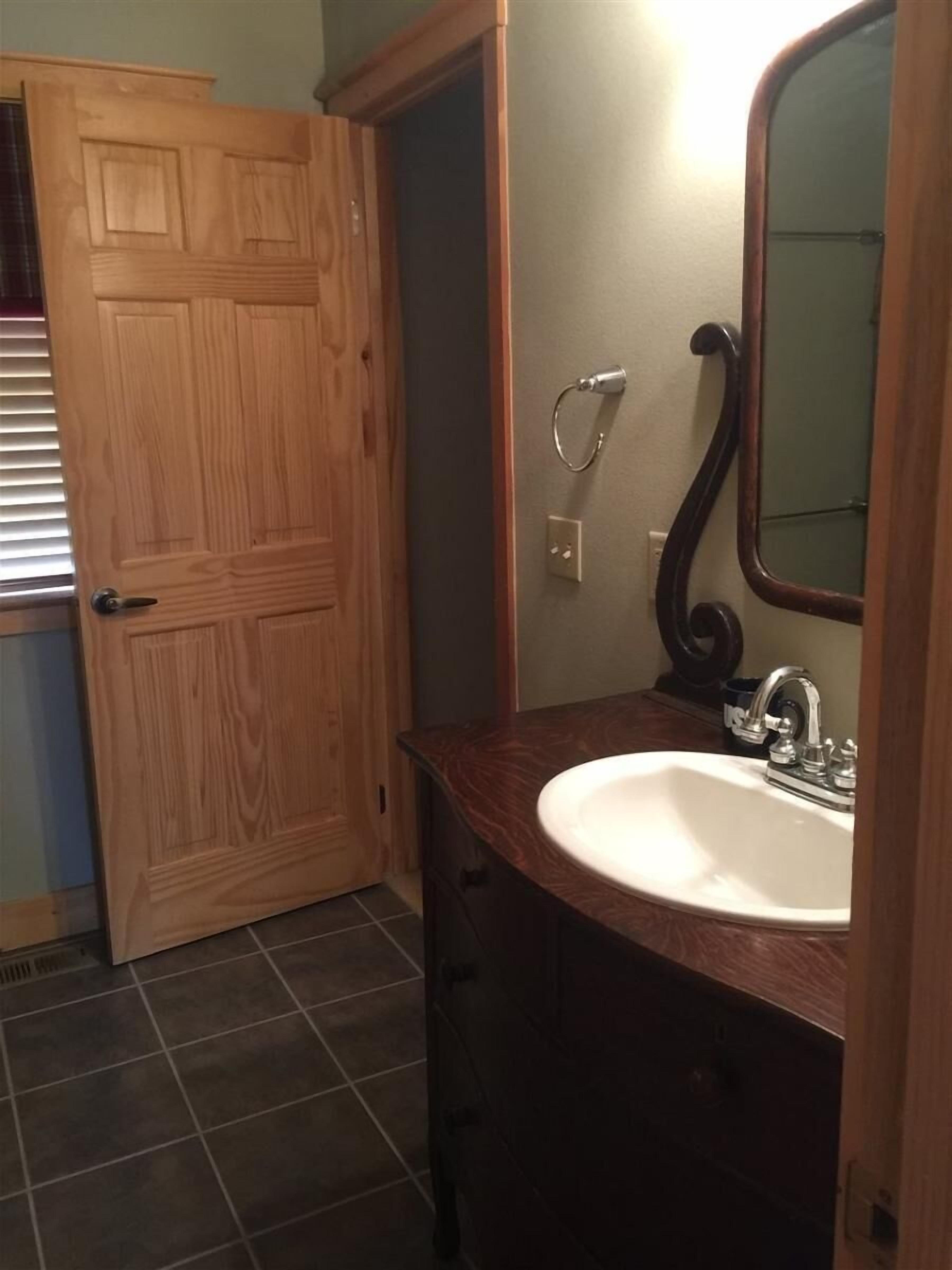 Charming Mountain Cabin