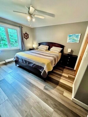 5 makuuhuonetta, työpöytä, silitysrauta/-lauta, ilmainen Wi-Fi