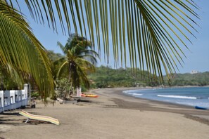 ビーチ、サンラウンジャー、ビーチタオル