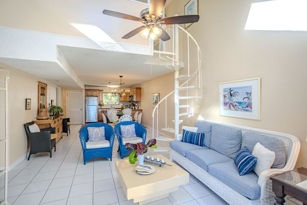 Älytelevisio, kirjoja, stereot