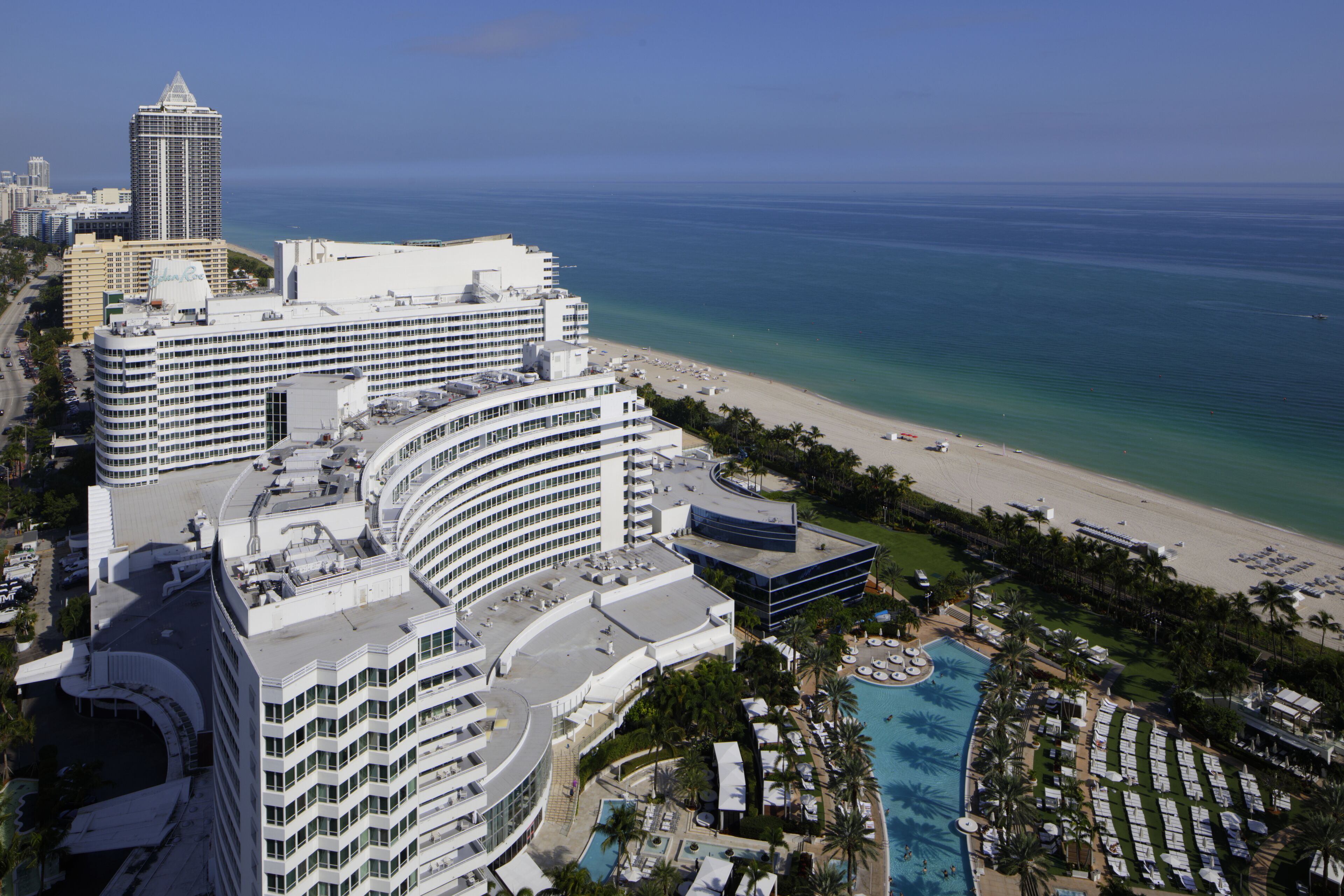Fontainebleau Hotel 30th Floor 3 bedroom/5 Bathroom (3 unit suite)