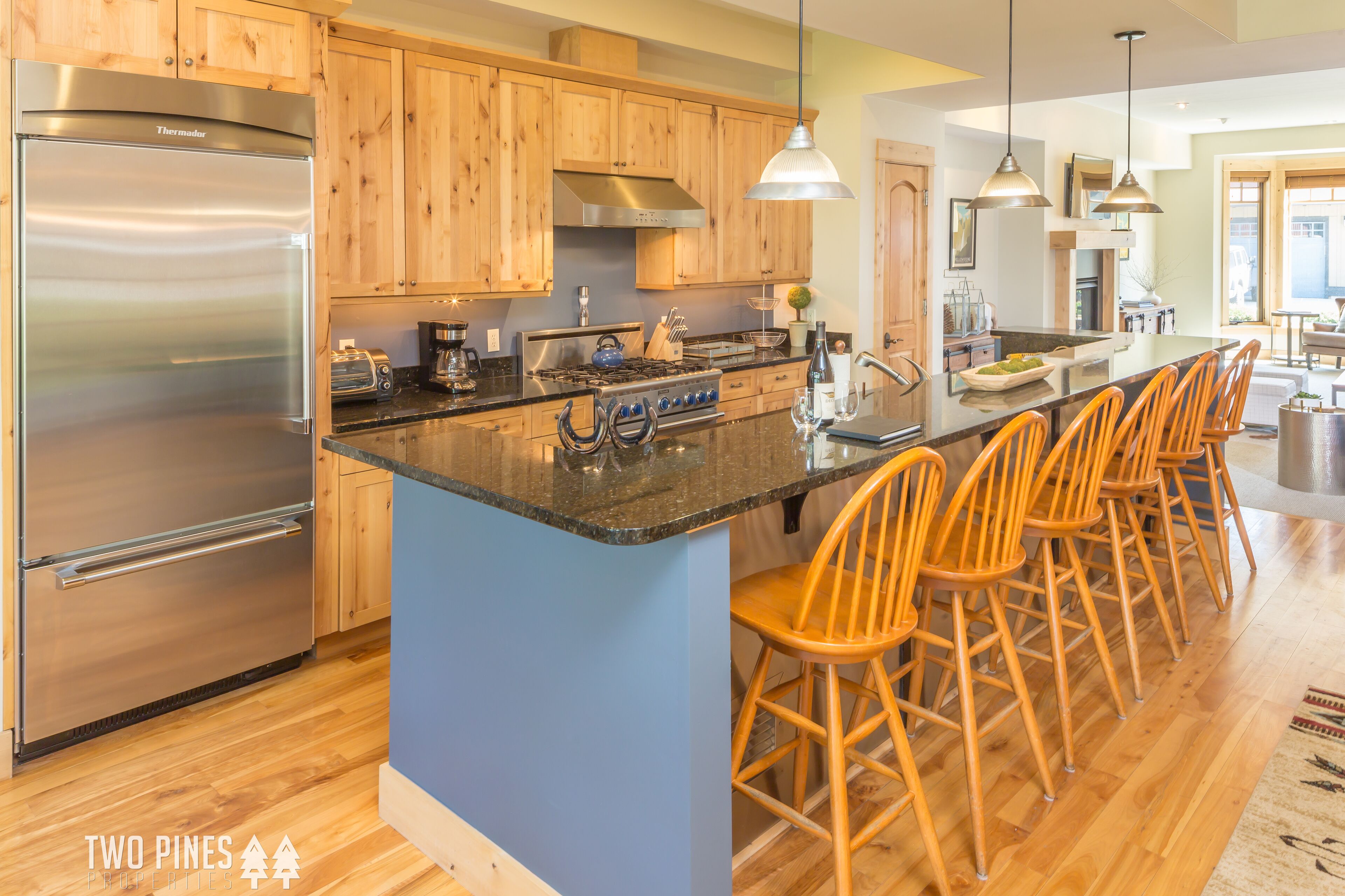 Modern Country Style Townhome w/ Hot Tub