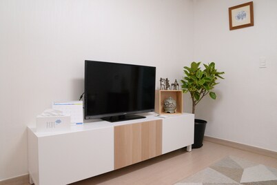 Semi-basement unit nearby Achasan and Children's Grand Park in Seoul