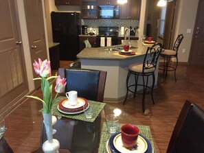 تناول الطعام