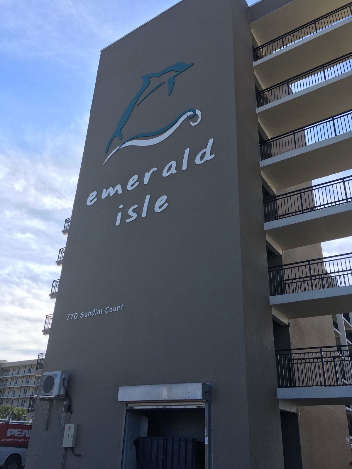 GETAWAY TO THE SUN AND BEACH..