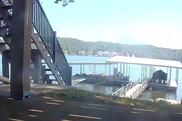Approx 15 concrete steps to walkway of dock.