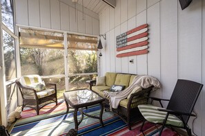 تلفزيون ذكي، مدفأة، شاشة كمبيوتر