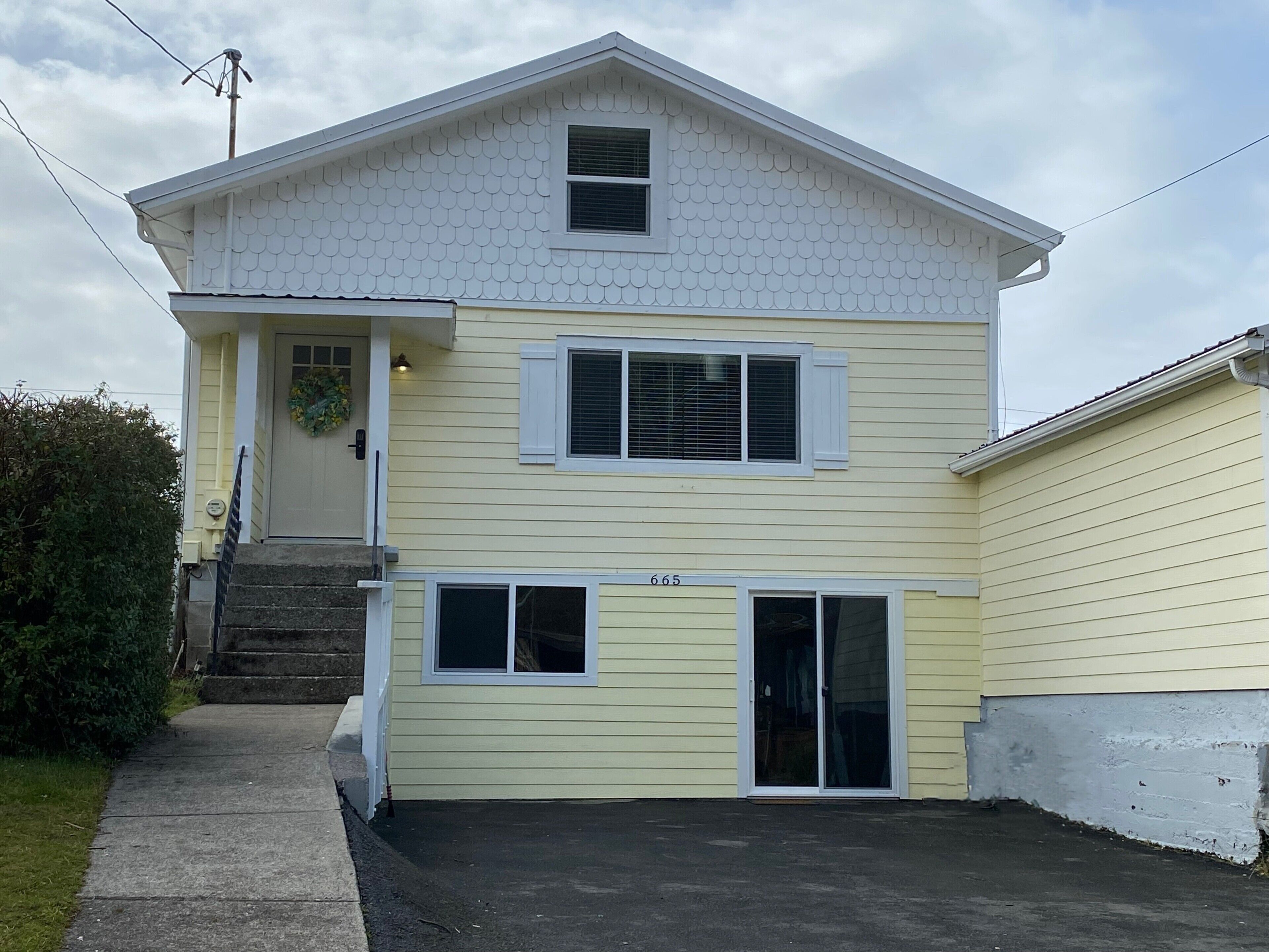 Winchester Bay Retreat : Dunes / Three Beaches / A.T.V.'s / Fishing / Crabbing 