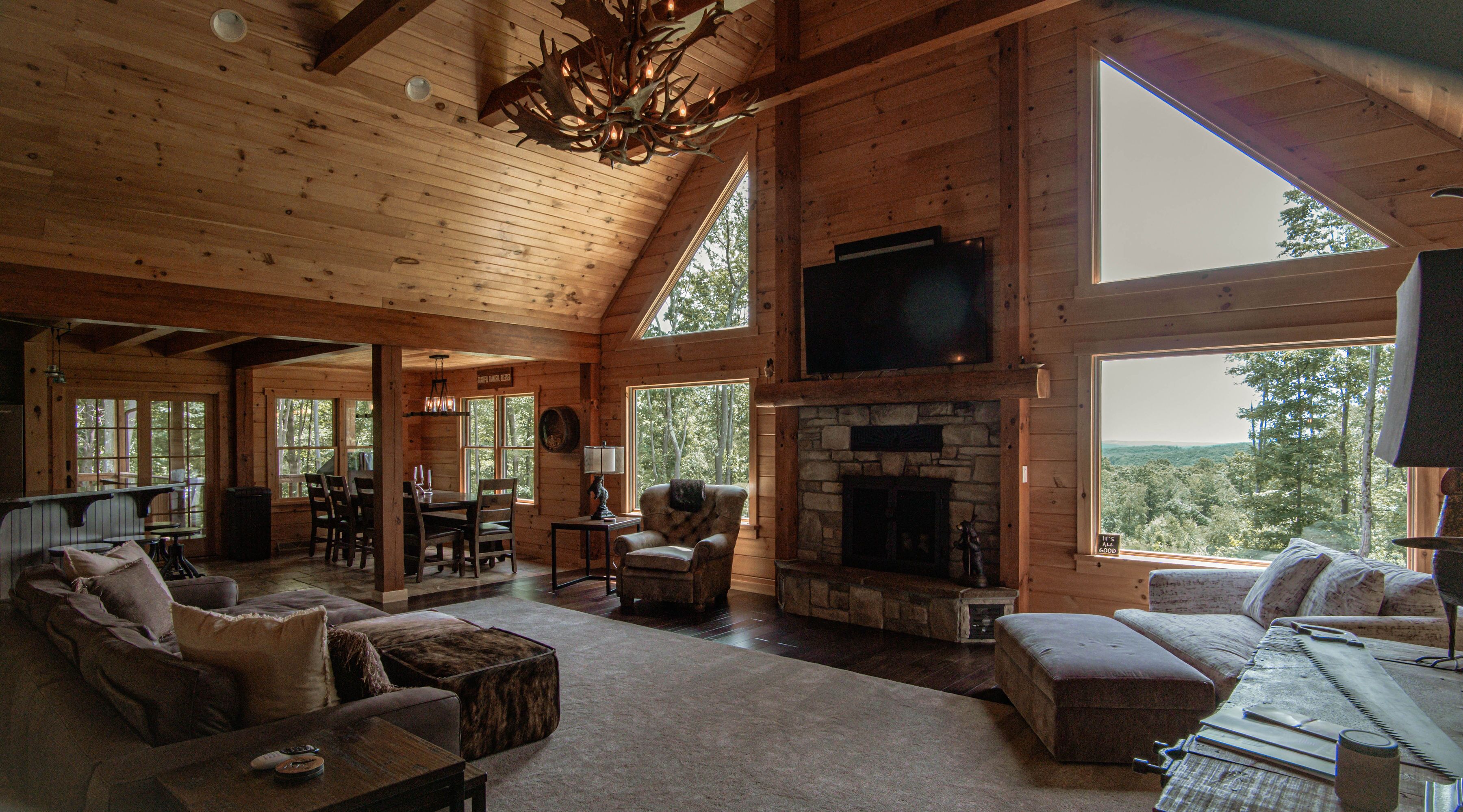 Lost Bear Cabin, Luxury Home Near Hidden Valley and 7 Springs Resorts