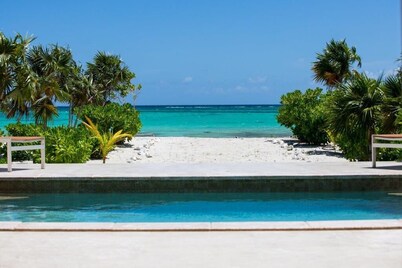 Peacefull Villa Elemni: Turquoise Water, Deserted Beach with a Standard Vehicle