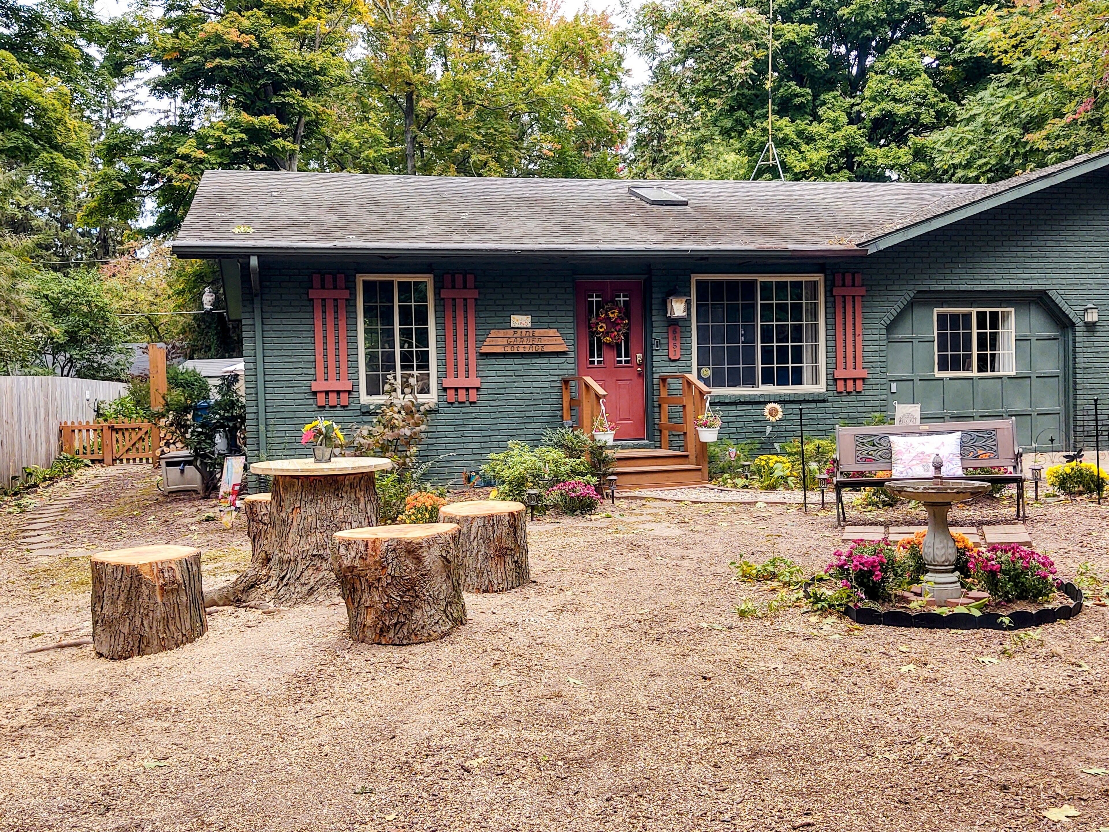 Fall Dates Open! Gorgeous Remodel*Beaches*Hiking*Restaurants*Wineries*Breweries*