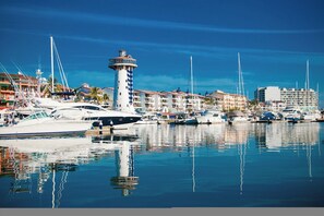 Marina - Club Regina Puerto Vallarta with great views and right on the beach (Puerto Vallarta)