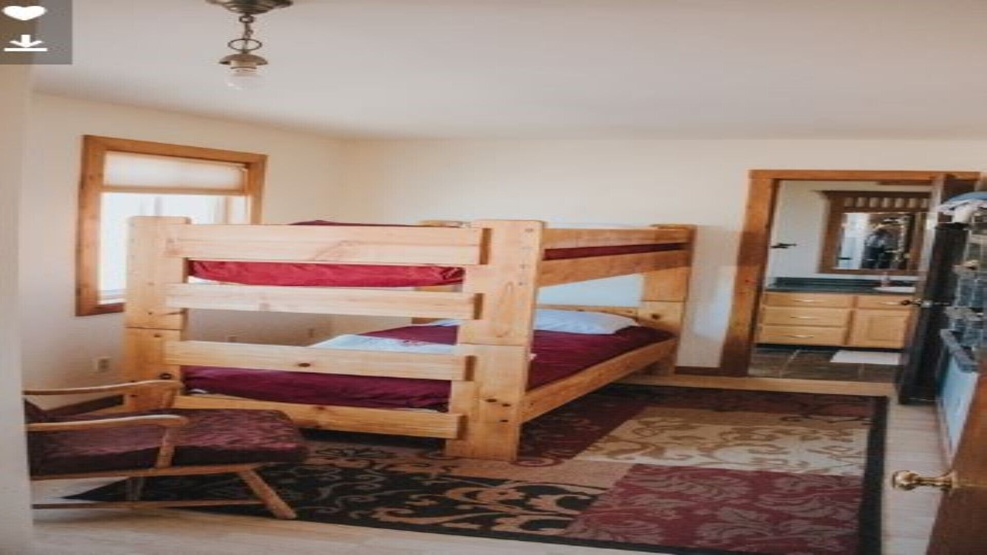 **DISCOUNT**    RUSTIC LITTLE HOUSE