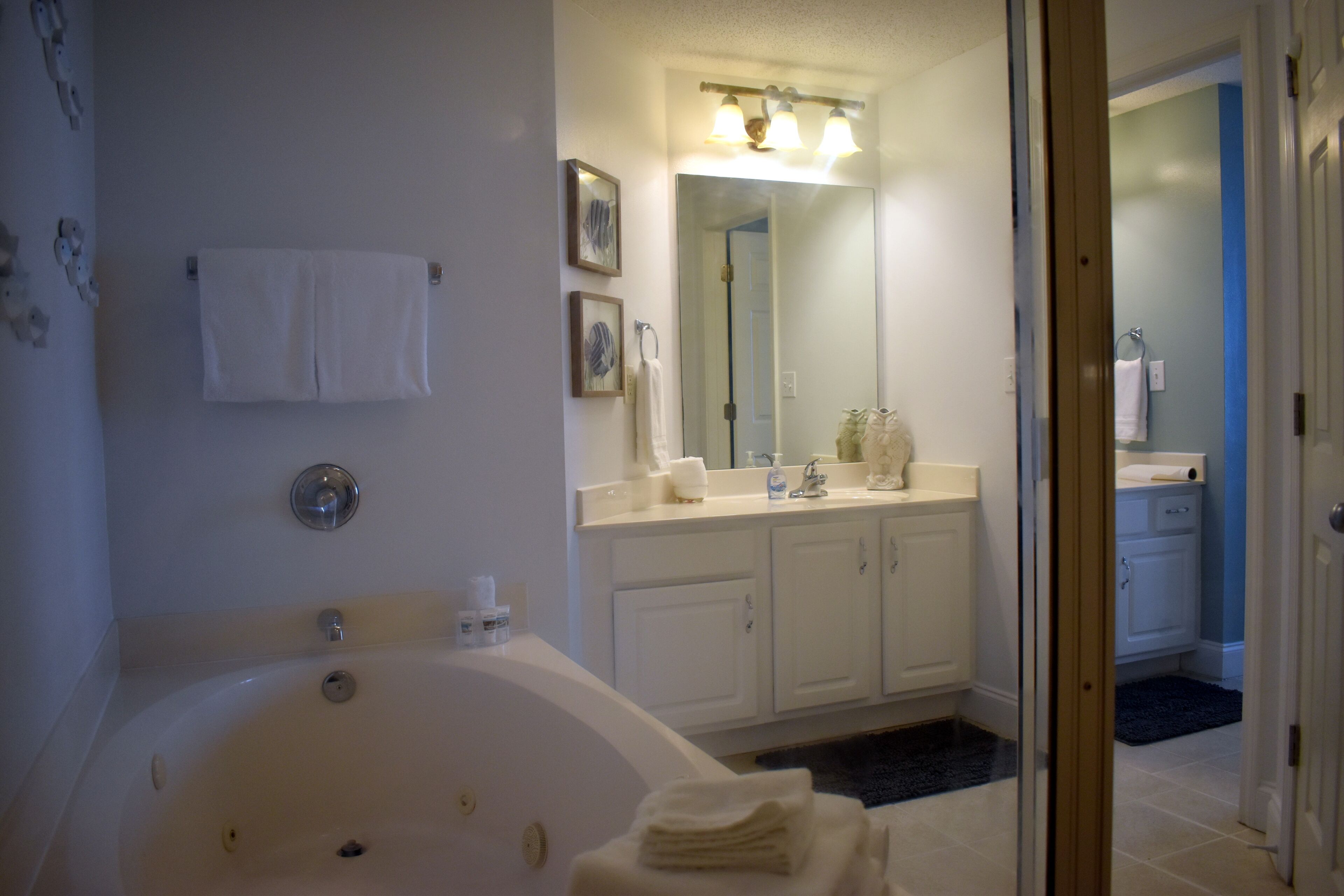 Oct14-16 Open FREE Beach Service!BeachFront!New Decor!2 PoolsSleeps7