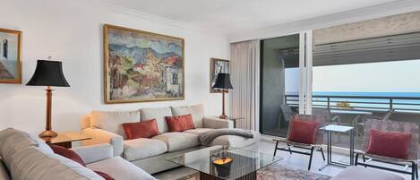 Smart TV, DVD player