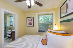 4 bedrooms, desk, iron/ironing board, free WiFi