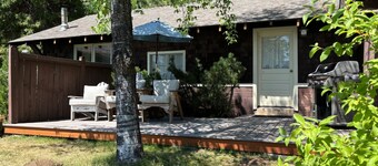 Cabine 1 sur le lac Klamath au Point Comfort Lodge