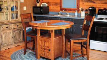 Frigorífic, microones, forn i placa de cuina