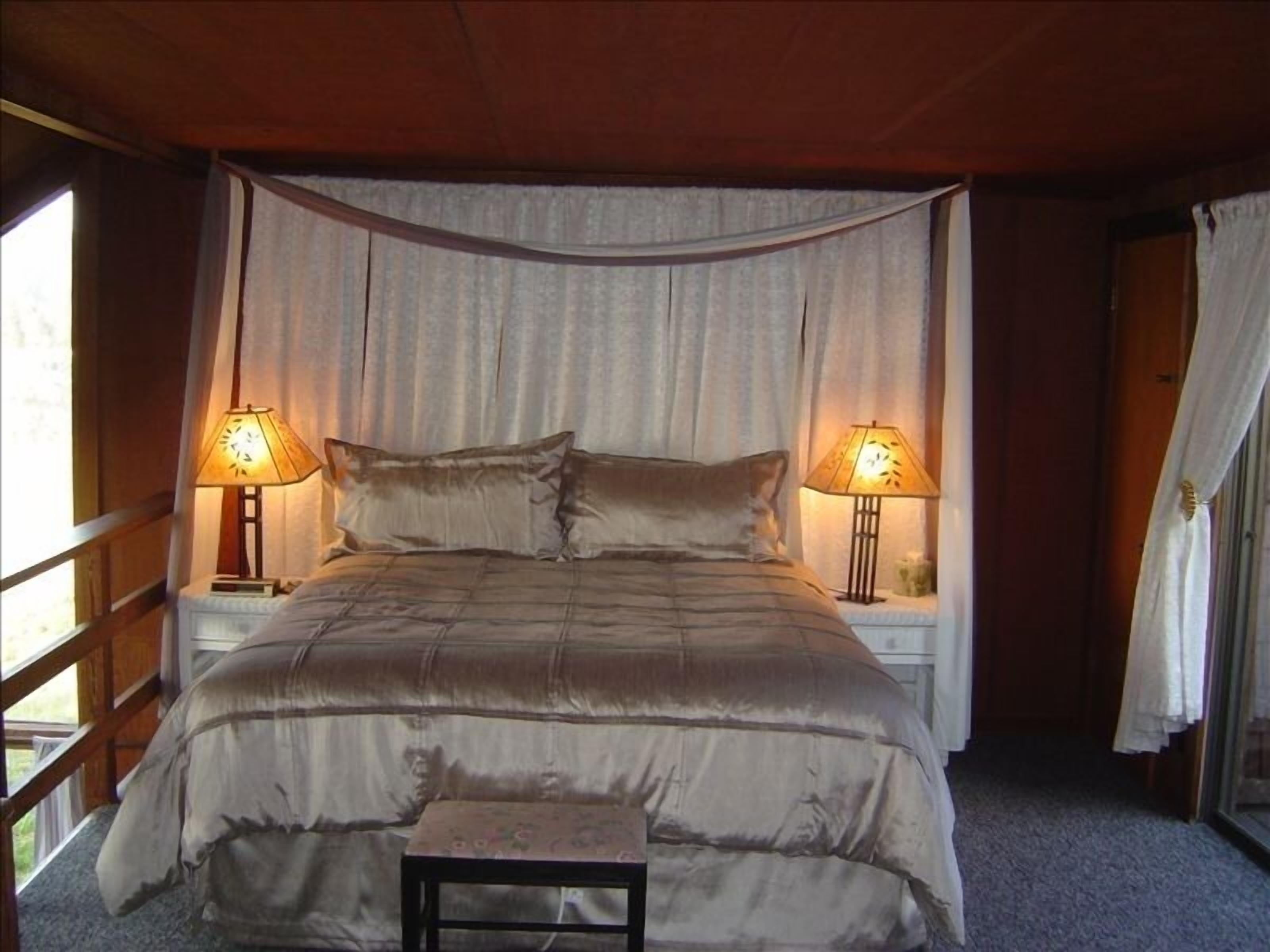 Panoramic WhiteWater Oceanfront CliffTop:Headlands/Cove/Ocean Vistas