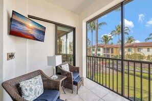 Interior - Fabulous Resort - Pool Views from Oversized Lanai (Naples)