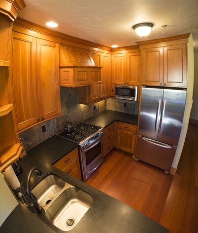 FisherBros flats 203