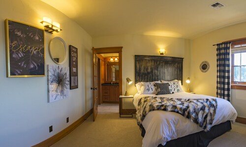 FisherBros Wohnungen 203