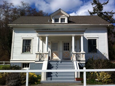 Point Robinson Lighthouse - Keeper's Quarters B